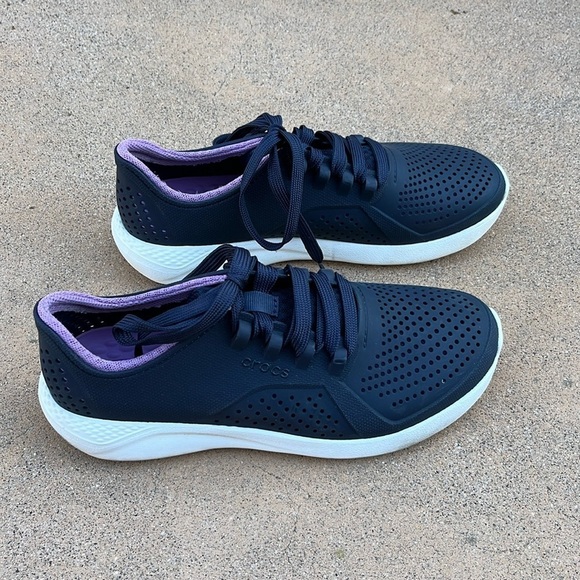 CROCS Shoes - Crocs Lace Up Shoes Lite Ride Navy Blue Women’s Size 8 Sneakers Travel